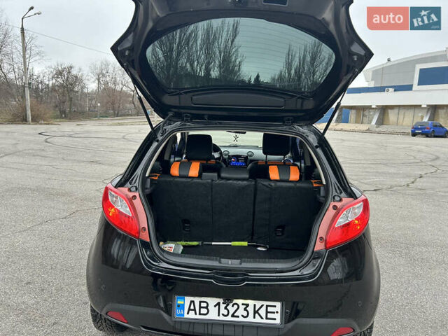 Чорний Мазда 2, об'ємом двигуна 1.5 л та пробігом 160 тис. км за 7000 $, фото 9 на Automoto.ua