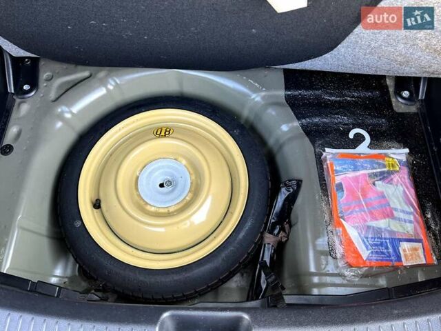 Черный Мазда 2, объемом двигателя 1.5 л и пробегом 231 тыс. км за 6750 $, фото 33 на Automoto.ua