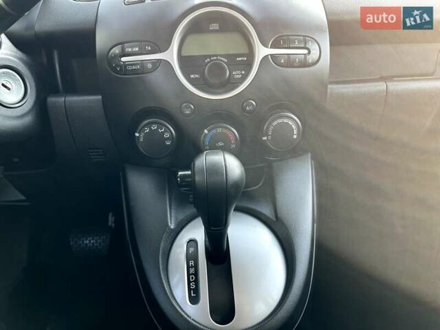 Чорний Мазда 2, об'ємом двигуна 1.5 л та пробігом 231 тис. км за 7250 $, фото 30 на Automoto.ua