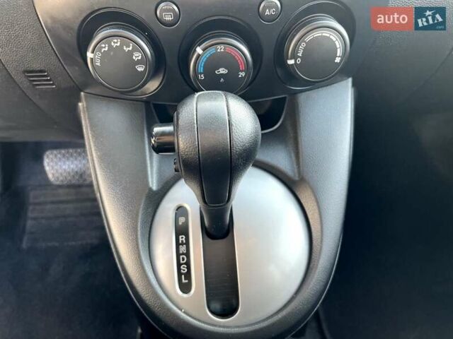 Чорний Мазда 2, об'ємом двигуна 1.5 л та пробігом 231 тис. км за 7250 $, фото 32 на Automoto.ua