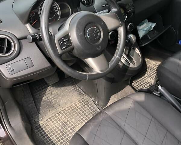 Фиолетовый Мазда 2, объемом двигателя 1.5 л и пробегом 120 тыс. км за 6000 $, фото 8 на Automoto.ua