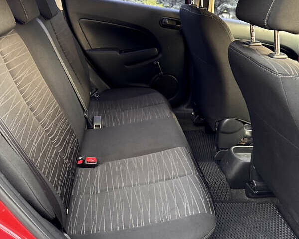 Червоний Мазда 2, об'ємом двигуна 1.5 л та пробігом 138 тис. км за 6800 $, фото 33 на Automoto.ua