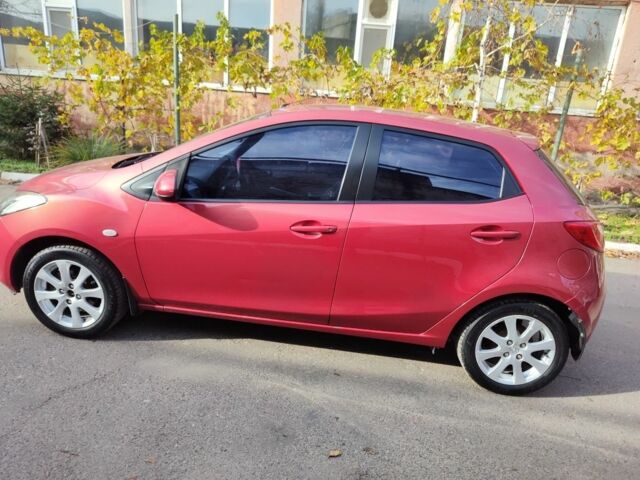 Красный Мазда 2, объемом двигателя 1.5 л и пробегом 138 тыс. км за 6500 $, фото 3 на Automoto.ua