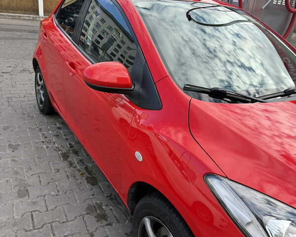 Красный Мазда 2, объемом двигателя 1.5 л и пробегом 208 тыс. км за 6200 $, фото 1 на Automoto.ua