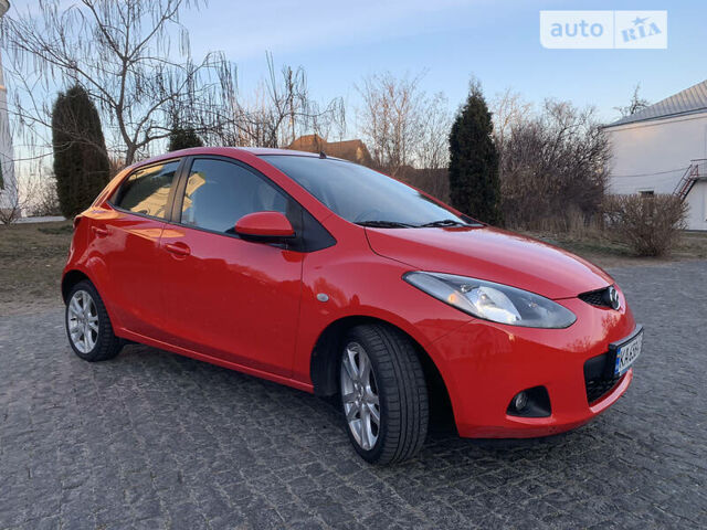 Червоний Мазда 2, об'ємом двигуна 1.5 л та пробігом 80 тис. км за 7600 $, фото 2 на Automoto.ua