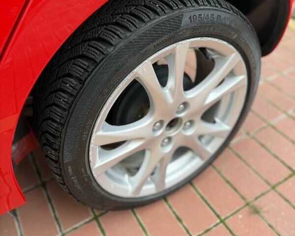 Красный Мазда 2, объемом двигателя 1.5 л и пробегом 62 тыс. км за 7000 $, фото 8 на Automoto.ua