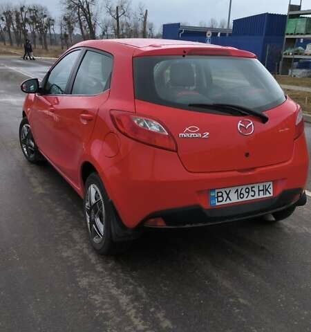 Красный Мазда 2, объемом двигателя 1.6 л и пробегом 278 тыс. км за 5000 $, фото 4 на Automoto.ua