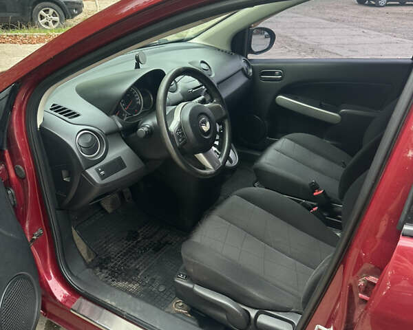 Червоний Мазда 2, об'ємом двигуна 1.5 л та пробігом 112 тис. км за 7100 $, фото 7 на Automoto.ua