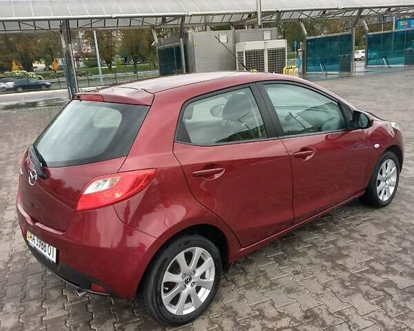 Мазда 2 2014 в Киеве на Automoto.ua Красный Мазда 2, объемом двигателя 1.5 л и пробегом 81 тыс. км за 9000 $, фото 2 на Automoto.ua