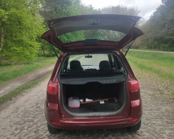Мазда 2, объемом двигателя 1.6 л и пробегом 181 тыс. км за 3300 $, фото 6 на Automoto.ua