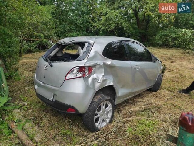 Мазда 2, объемом двигателя 1.4 л и пробегом 213 тыс. км за 1250 $, фото 3 на Automoto.ua