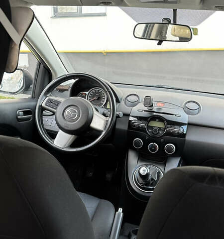 Мазда 2, объемом двигателя 1.35 л и пробегом 218 тыс. км за 5300 $, фото 10 на Automoto.ua