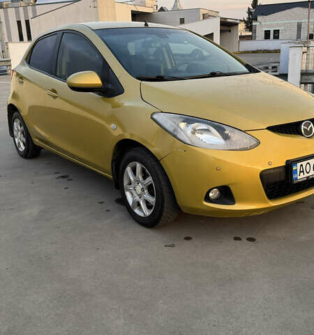 Желтый Мазда 2, объемом двигателя 1.5 л и пробегом 135 тыс. км за 8000 $, фото 5 на Automoto.ua