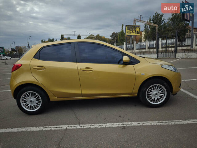 Жовтий Мазда 2, об'ємом двигуна 1.5 л та пробігом 103 тис. км за 6200 $, фото 11 на Automoto.ua