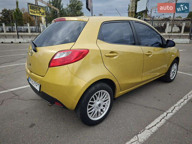 Жовтий Мазда 2, об'ємом двигуна 1.5 л та пробігом 103 тис. км за 6200 $, фото 5 на Automoto.ua