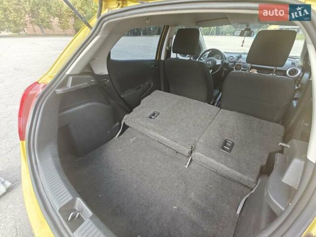 Жовтий Мазда 2, об'ємом двигуна 1.5 л та пробігом 74 тис. км за 5600 $, фото 18 на Automoto.ua