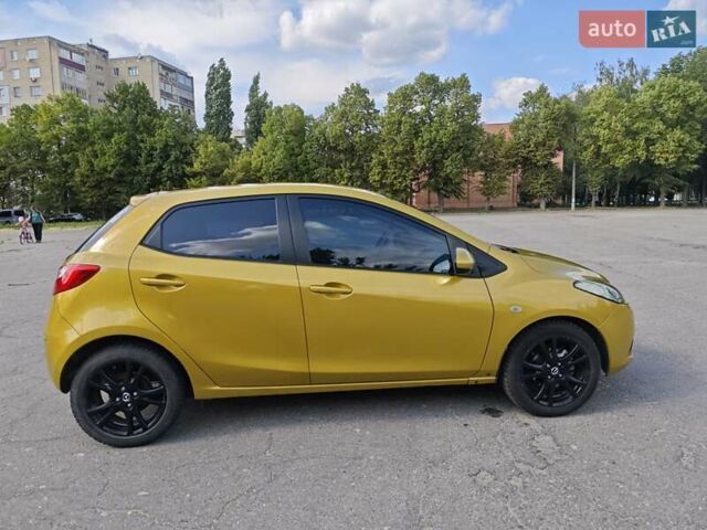 Жовтий Мазда 2, об'ємом двигуна 1.5 л та пробігом 74 тис. км за 5600 $, фото 7 на Automoto.ua