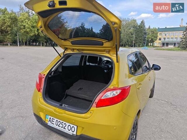 Жовтий Мазда 2, об'ємом двигуна 1.5 л та пробігом 74 тис. км за 5600 $, фото 19 на Automoto.ua