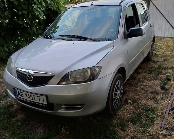Серый Мазда 2, объемом двигателя 1.2 л и пробегом 185 тыс. км за 3530 $, фото 3 на Automoto.ua