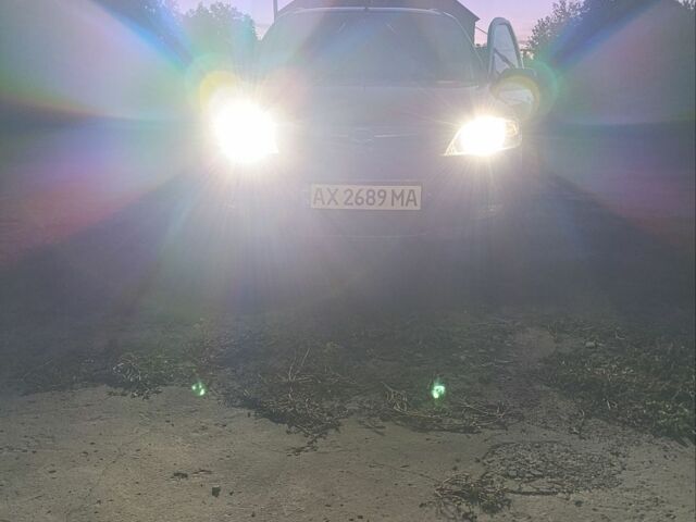 Сірий Мазда 2, об'ємом двигуна 1.4 л та пробігом 304 тис. км за 3200 $, фото 8 на Automoto.ua