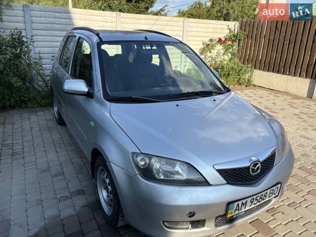 Сірий Мазда 2, об'ємом двигуна 1.4 л та пробігом 209 тис. км за 3200 $, фото 5 на Automoto.ua