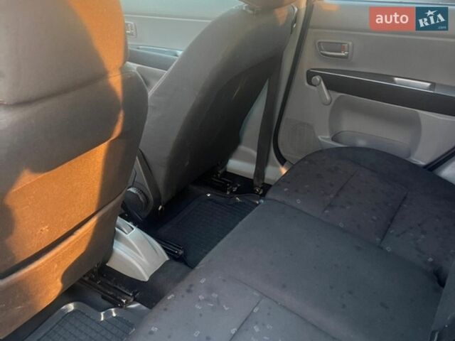 Серый Мазда 2, объемом двигателя 1.4 л и пробегом 202 тыс. км за 2300 $, фото 14 на Automoto.ua