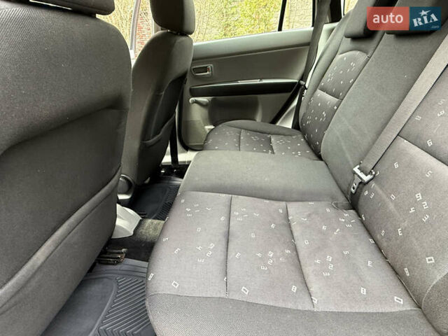 Серый Мазда 2, объемом двигателя 1.4 л и пробегом 247 тыс. км за 3350 $, фото 27 на Automoto.ua