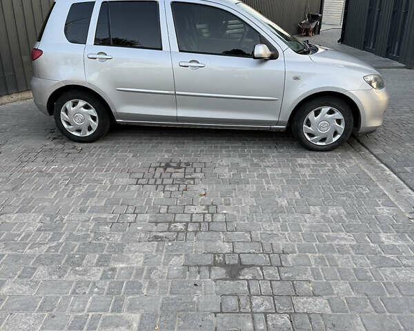 Серый Мазда 2, объемом двигателя 1.39 л и пробегом 126 тыс. км за 4700 $, фото 14 на Automoto.ua