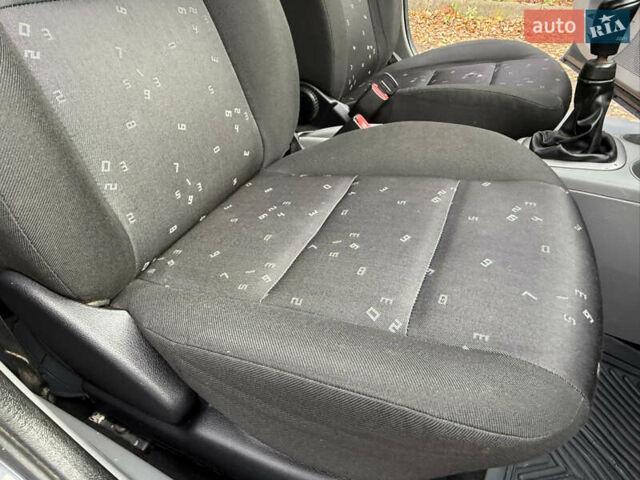 Серый Мазда 2, объемом двигателя 1.4 л и пробегом 247 тыс. км за 3350 $, фото 21 на Automoto.ua