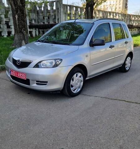 Сірий Мазда 2, об'ємом двигуна 1.4 л та пробігом 218 тис. км за 4900 $, фото 2 на Automoto.ua