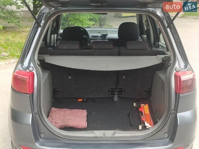 Сірий Мазда 2, об'ємом двигуна 1.4 л та пробігом 329 тис. км за 2500 $, фото 17 на Automoto.ua