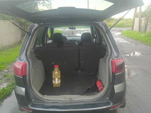 Сірий Мазда 2, об'ємом двигуна 1.4 л та пробігом 12 тис. км за 2506 $, фото 5 на Automoto.ua