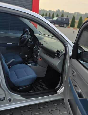 Сірий Мазда 2, об'ємом двигуна 1.4 л та пробігом 226 тис. км за 3950 $, фото 19 на Automoto.ua