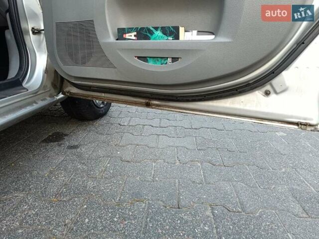 Сірий Мазда 2, об'ємом двигуна 1.2 л та пробігом 267 тис. км за 2500 $, фото 8 на Automoto.ua