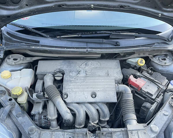 Сірий Мазда 2, об'ємом двигуна 1.39 л та пробігом 106 тис. км за 4600 $, фото 22 на Automoto.ua