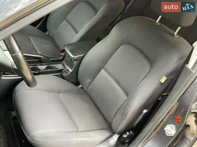 Сірий Мазда 2, об'ємом двигуна 1.6 л та пробігом 285 тис. км за 4700 $, фото 15 на Automoto.ua
