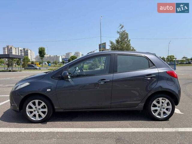 Серый Мазда 2, объемом двигателя 1.5 л и пробегом 195 тыс. км за 7000 $, фото 17 на Automoto.ua