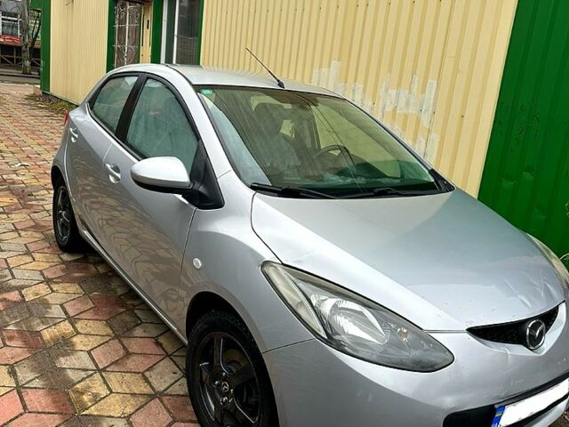 Серый Мазда 2, объемом двигателя 13 л и пробегом 147 тыс. км за 5200 $, фото 6 на Automoto.ua