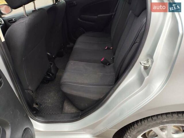 Сірий Мазда 2, об'ємом двигуна 1.4 л та пробігом 230 тис. км за 4800 $, фото 14 на Automoto.ua