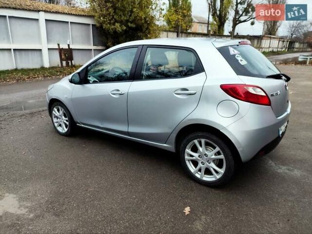 Серый Мазда 2, объемом двигателя 1.4 л и пробегом 230 тыс. км за 4800 $, фото 14 на Automoto.ua