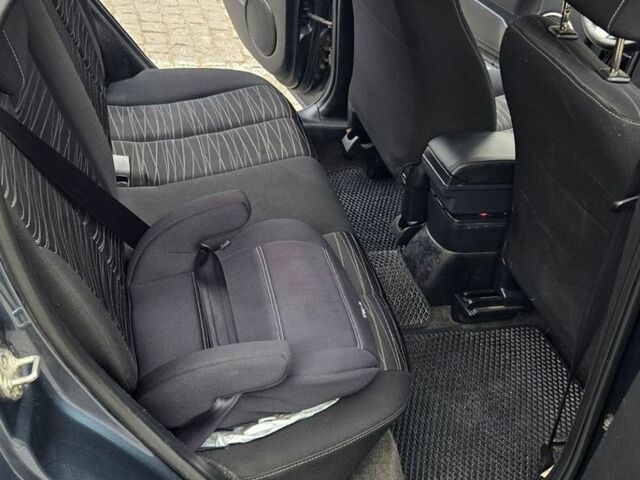 Сірий Мазда 2, об'ємом двигуна 1.5 л та пробігом 153 тис. км за 5500 $, фото 18 на Automoto.ua