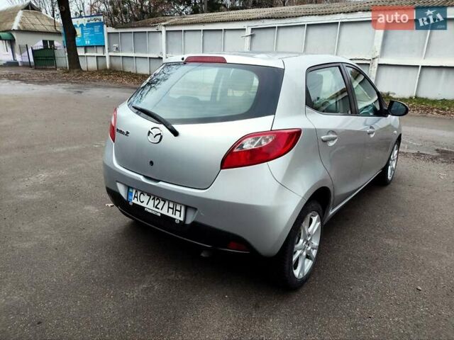 Серый Мазда 2, объемом двигателя 1.4 л и пробегом 230 тыс. км за 4800 $, фото 15 на Automoto.ua