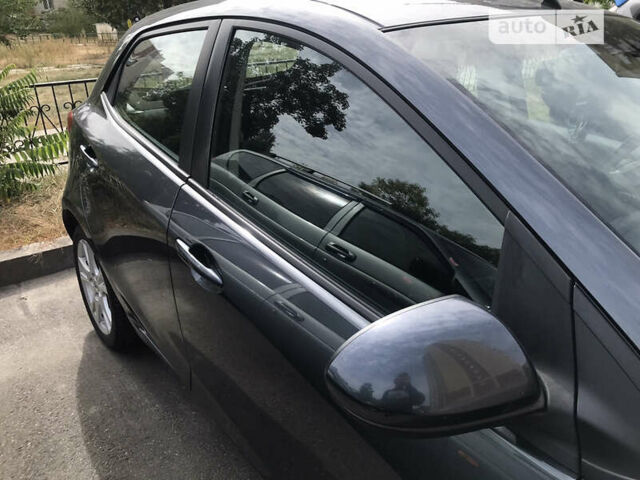 Сірий Мазда 2, об'ємом двигуна 1.4 л та пробігом 218 тис. км за 5300 $, фото 102 на Automoto.ua