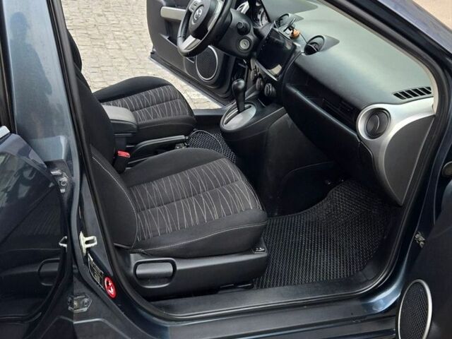Сірий Мазда 2, об'ємом двигуна 1.5 л та пробігом 153 тис. км за 5500 $, фото 19 на Automoto.ua