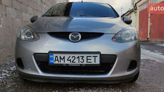 Серый Мазда 2, объемом двигателя 1.35 л и пробегом 176 тыс. км за 4750 $, фото 1 на Automoto.ua