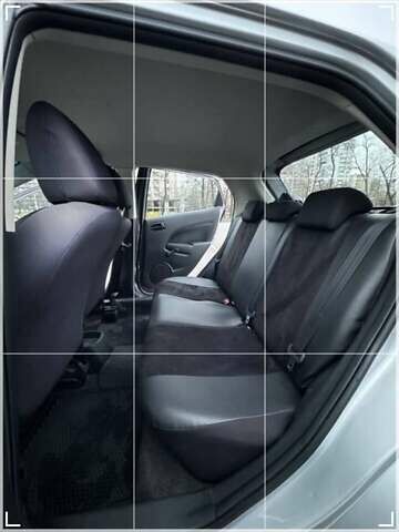 Сірий Мазда 2, об'ємом двигуна 1.4 л та пробігом 240 тис. км за 4200 $, фото 11 на Automoto.ua