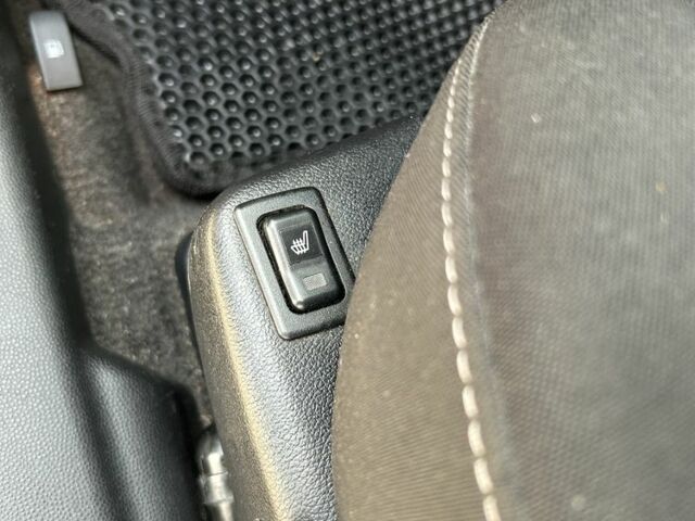 Серый Мазда 2, объемом двигателя 1.3 л и пробегом 200 тыс. км за 5000 $, фото 11 на Automoto.ua