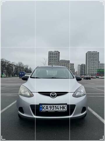 Сірий Мазда 2, об'ємом двигуна 1.4 л та пробігом 240 тис. км за 4200 $, фото 3 на Automoto.ua