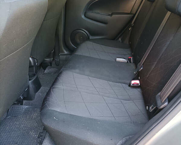Сірий Мазда 2, об'ємом двигуна 1.5 л та пробігом 122 тис. км за 7700 $, фото 11 на Automoto.ua