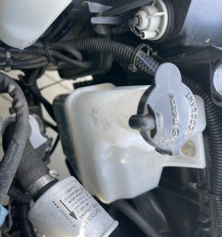 Серый Мазда 2, объемом двигателя 1.3 л и пробегом 194 тыс. км за 6850 $, фото 18 на Automoto.ua